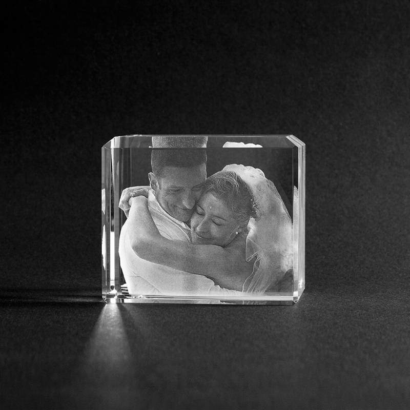 Bliv ved gennemførlig Analytisk 3D Foto in Glas - Ihr Portrait als 3D Glasfoto in Kristallglas gelasert