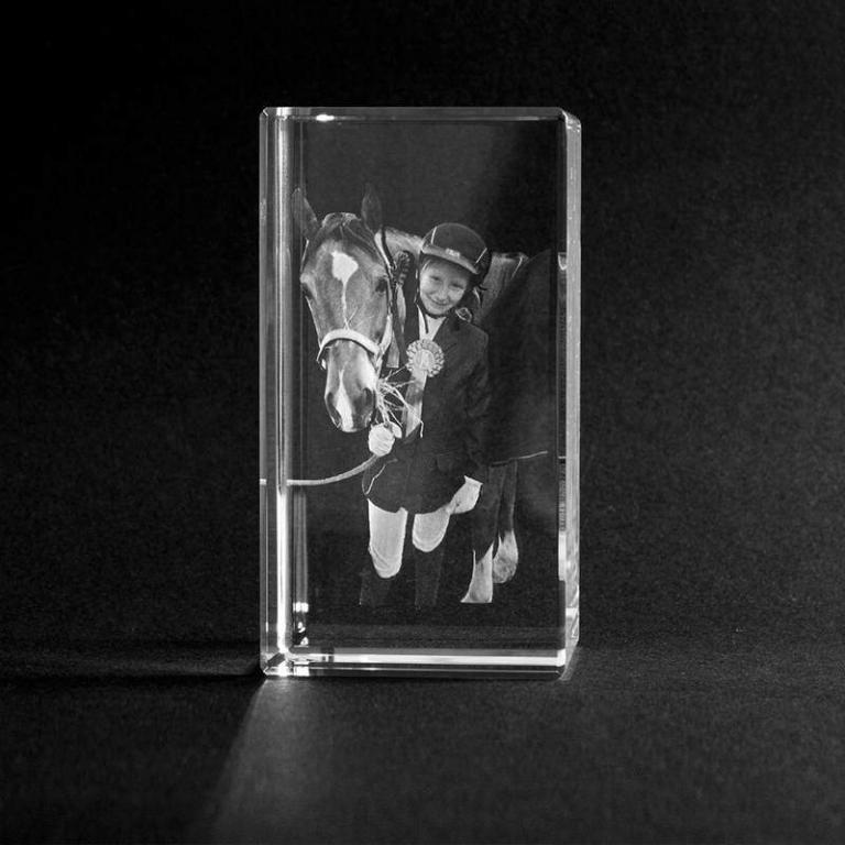 3D Glasfoto Mit Premium Acryl Leuchtsockel – Personalisiertes Fotogeschenk In Glas