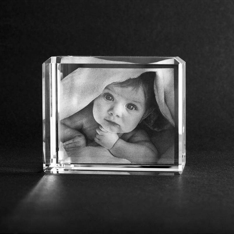 Bliv ved gennemførlig Analytisk 3D Foto in Glas - Ihr Portrait als 3D Glasfoto in Kristallglas gelasert